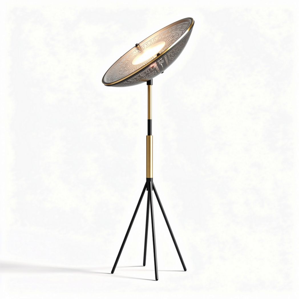Staande lamp met metalen kap en zwarte voet 150 x 50 x 180cm